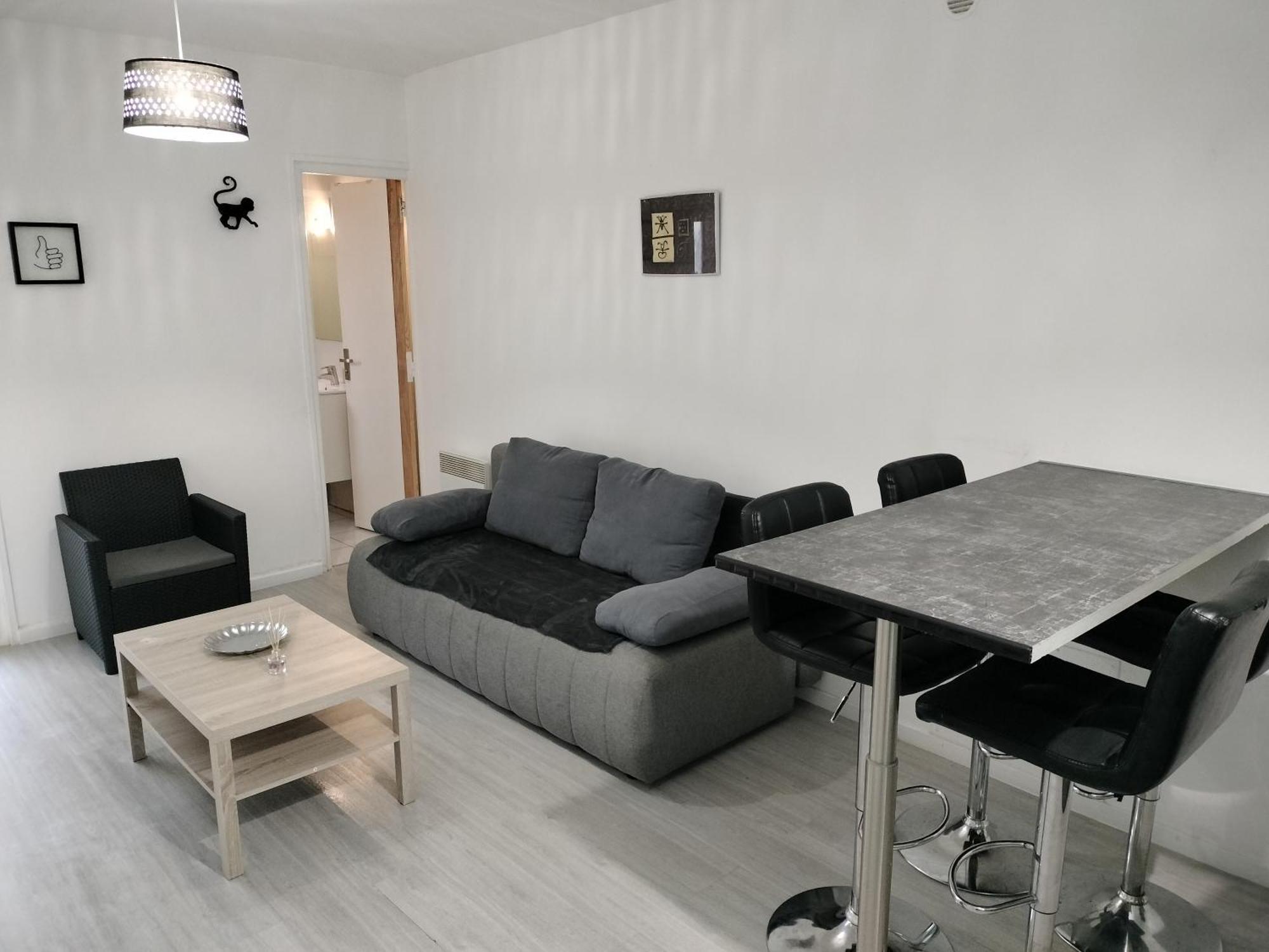 פרפיניין Appartement Cosy Avec Patio En Rdc מראה חיצוני תמונה