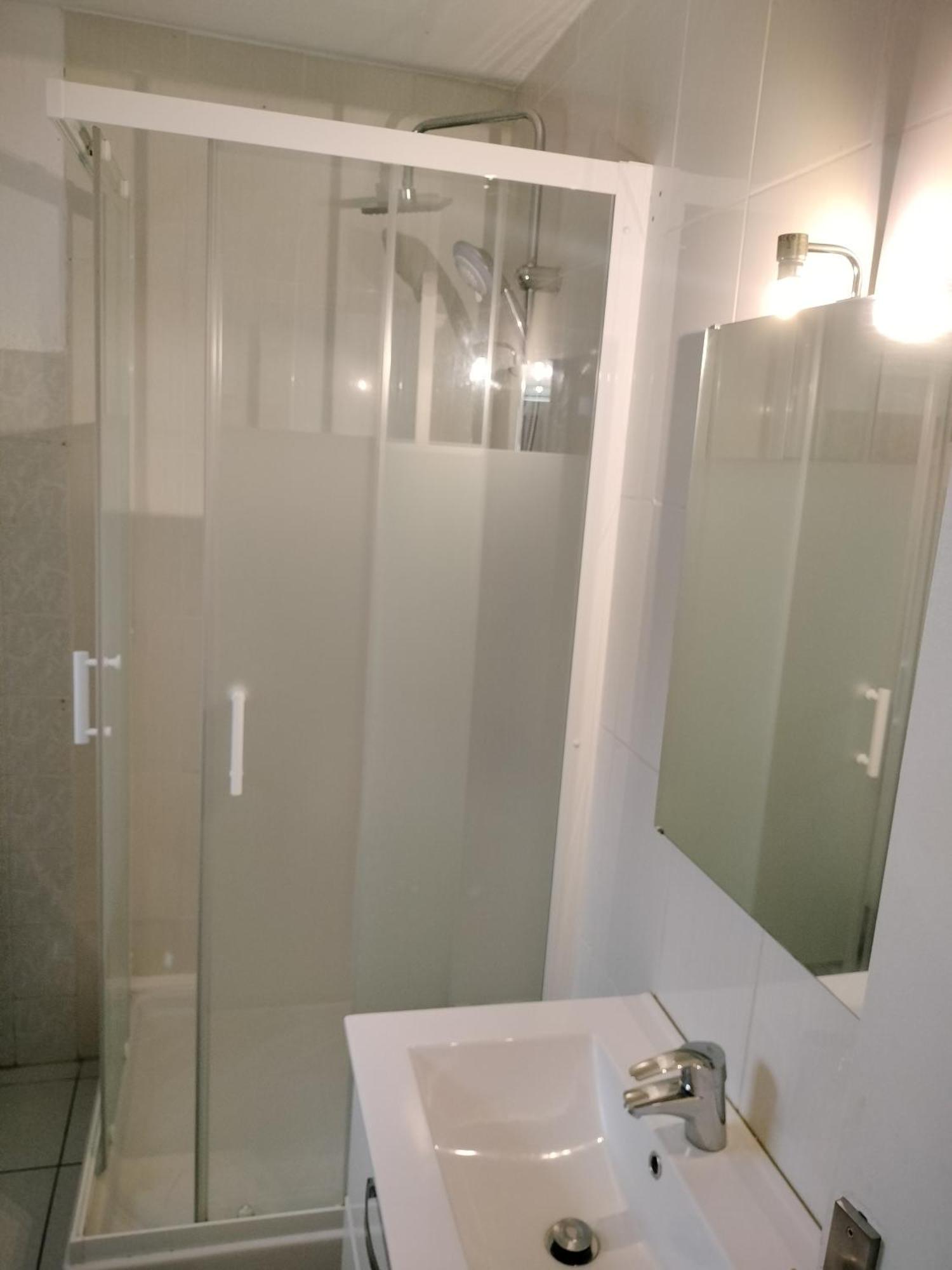 פרפיניין Appartement Cosy Avec Patio En Rdc מראה חיצוני תמונה
